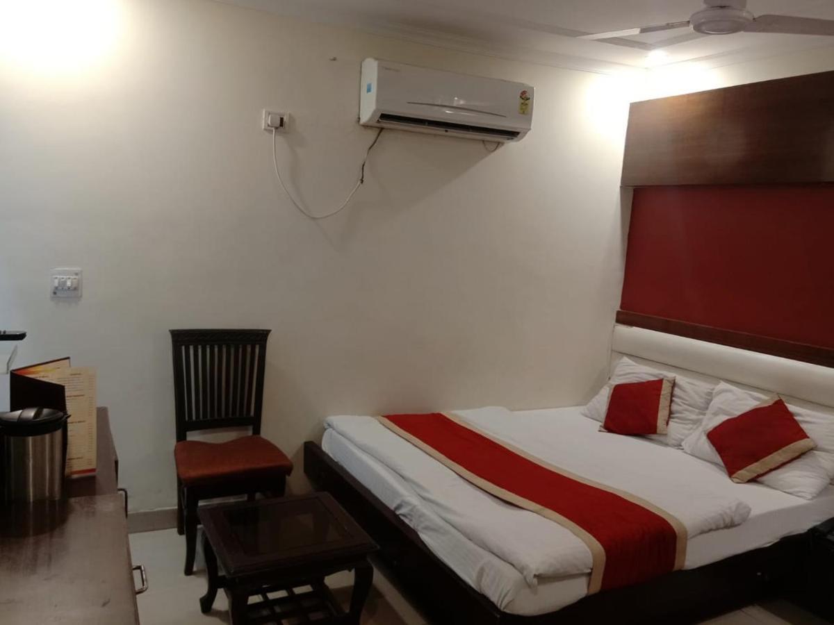 Hotel Star Palace New Delhi Ngoại thất bức ảnh
